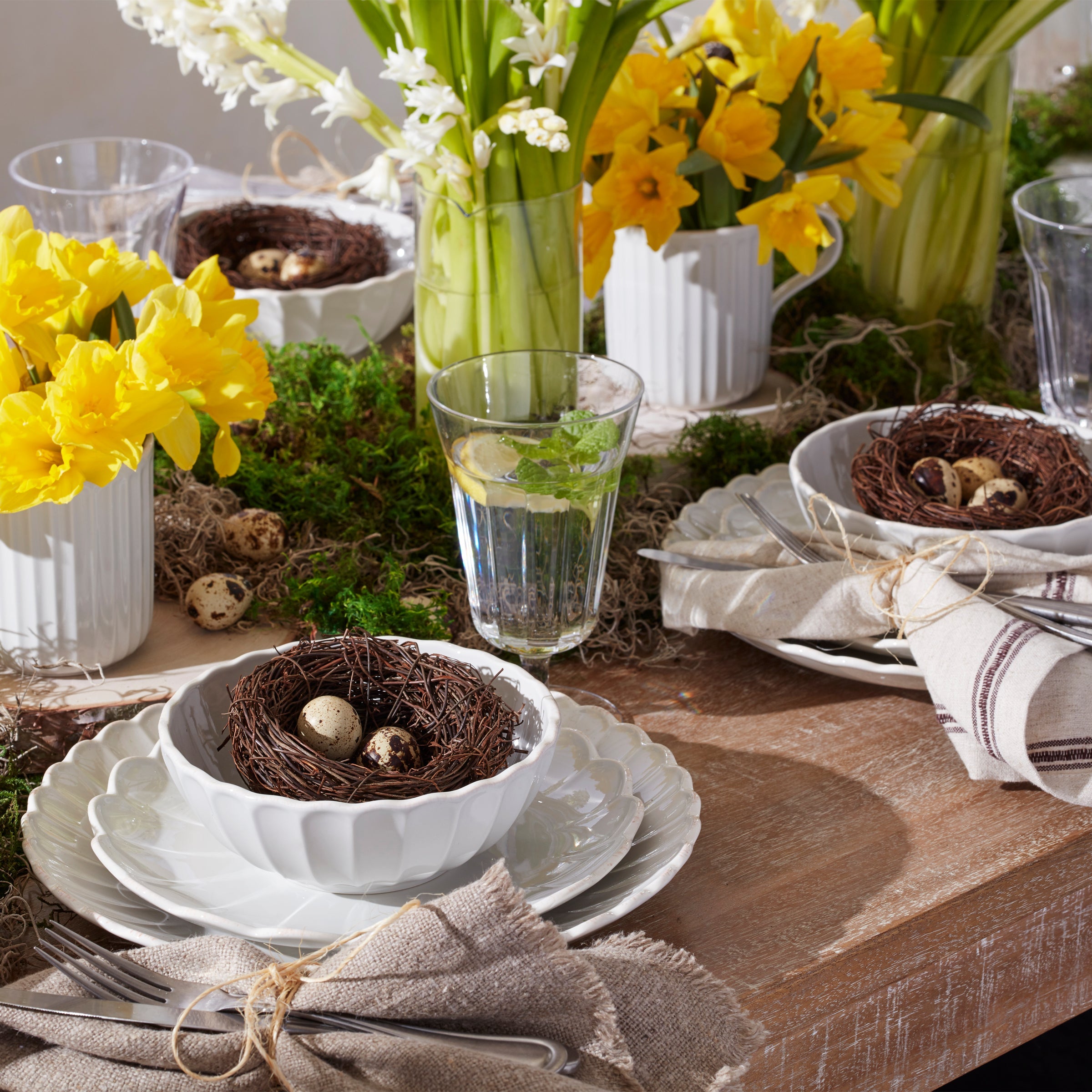 French Perle Scallop 12 Piece Dinnerware Set - Image 10