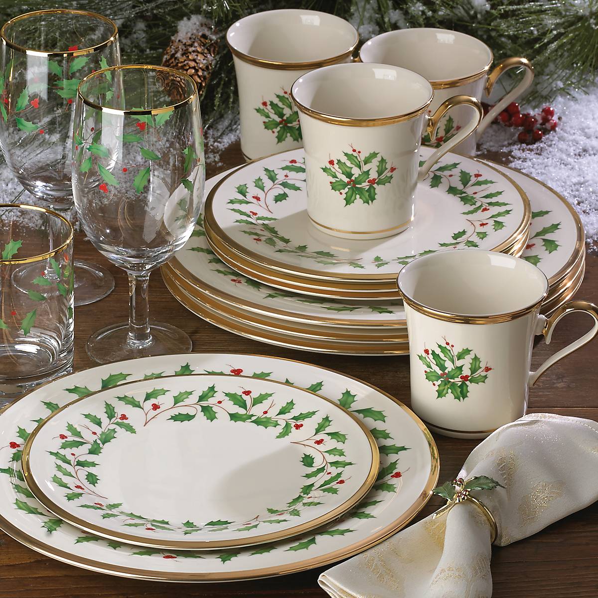 Holiday 12 Piece Plate & Mug Dinnerware Set - Image 7
