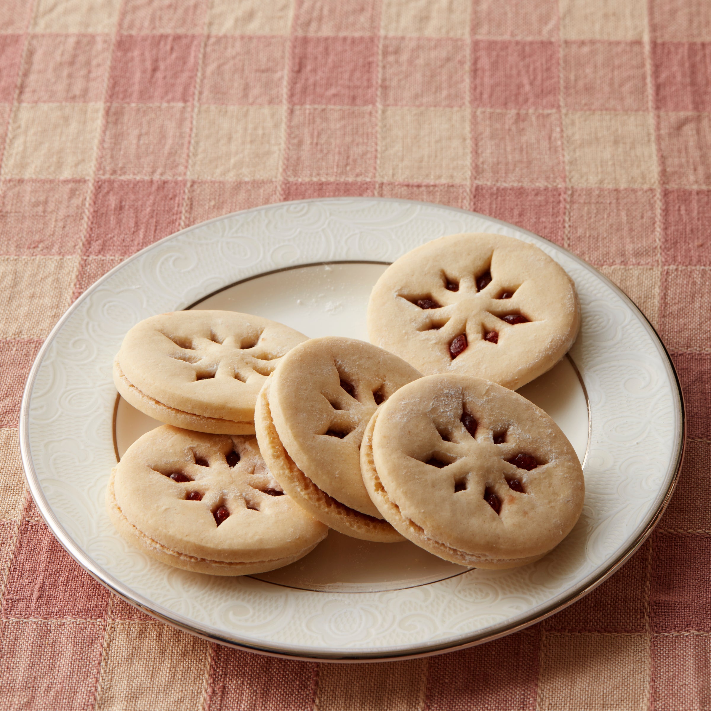 Venetian Lace 5 Piece Place Setting - Image 7