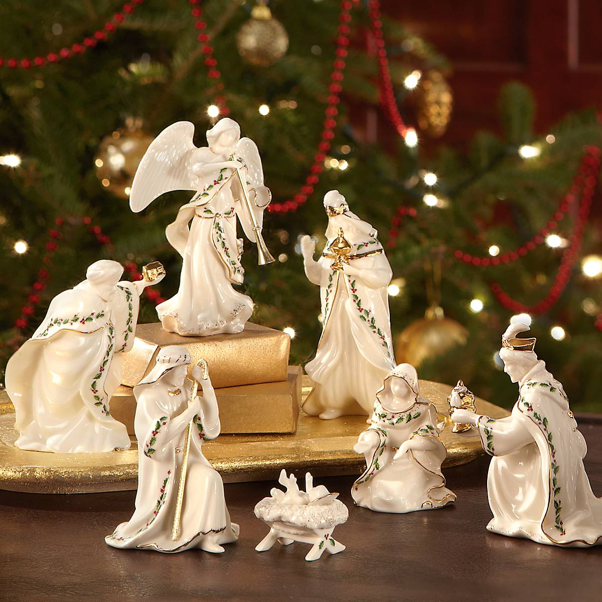 Alternative view of Holiday 7 Piece Mini Nativity Set
