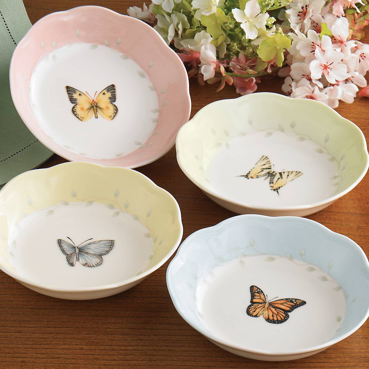 Butterfly Meadow Fruit Bowls Set 4 - Image 3