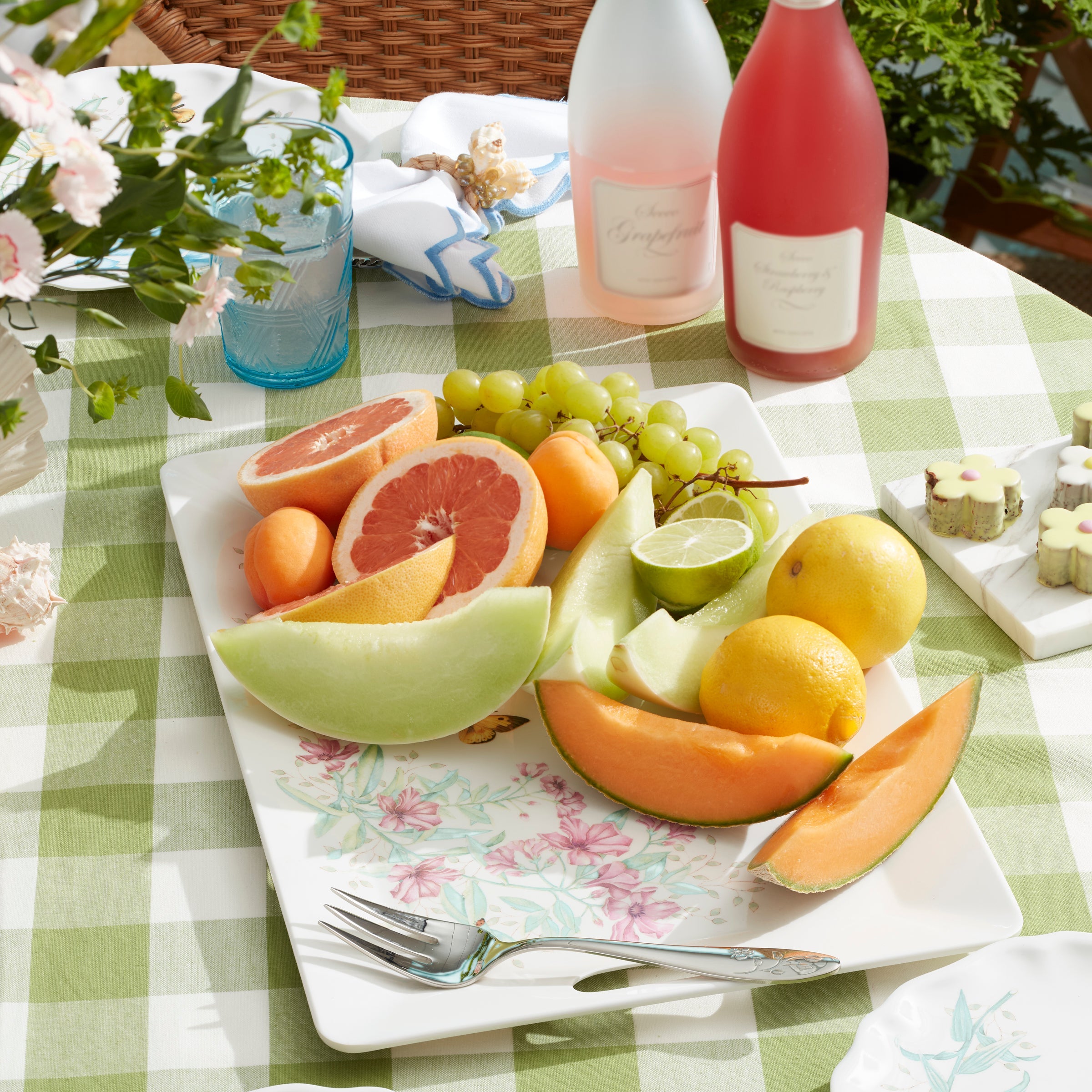 Alternative view of Butterfly Meadow Melamine Handled Tray