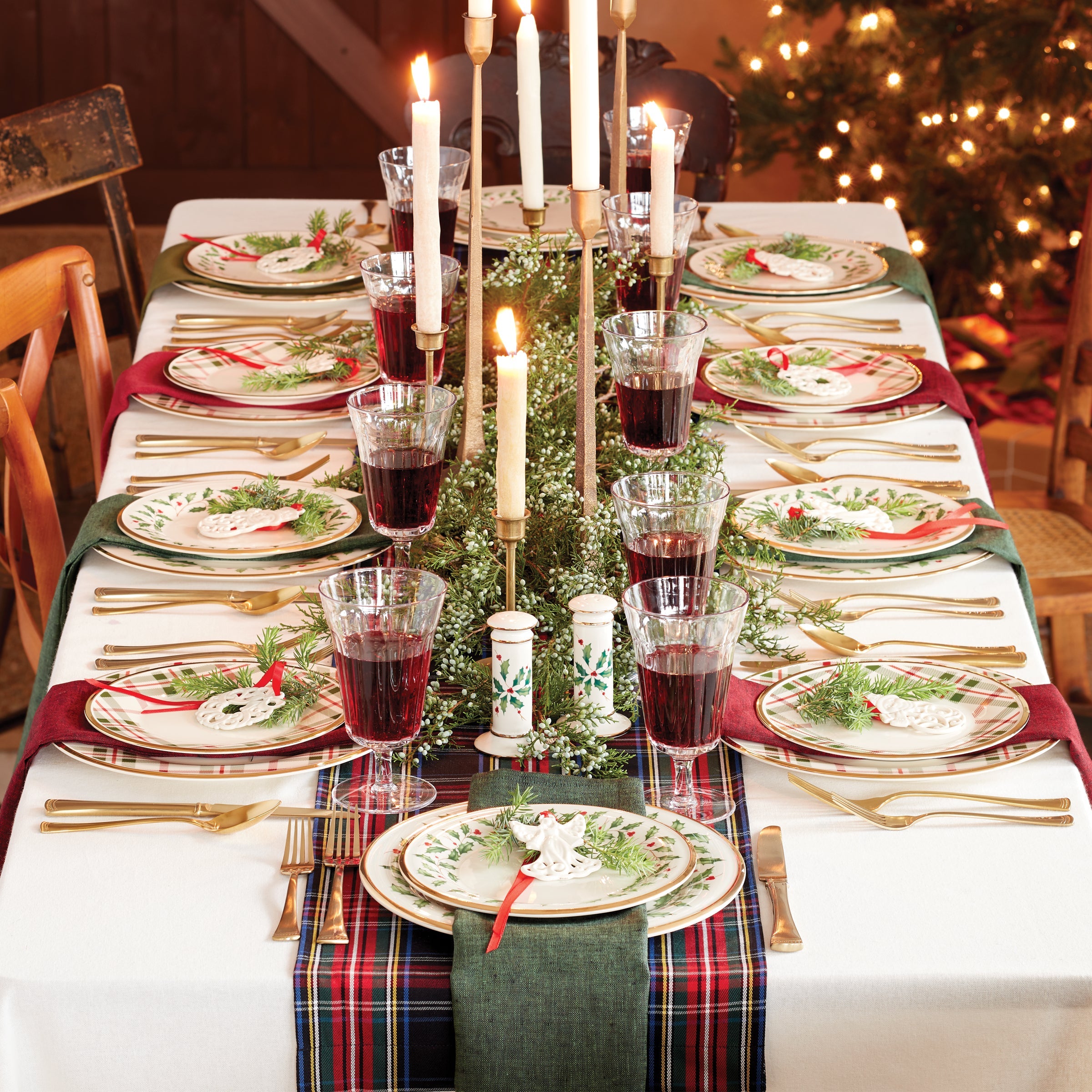 Holiday Plaid Dinner Plates Set of 4 - Image 3