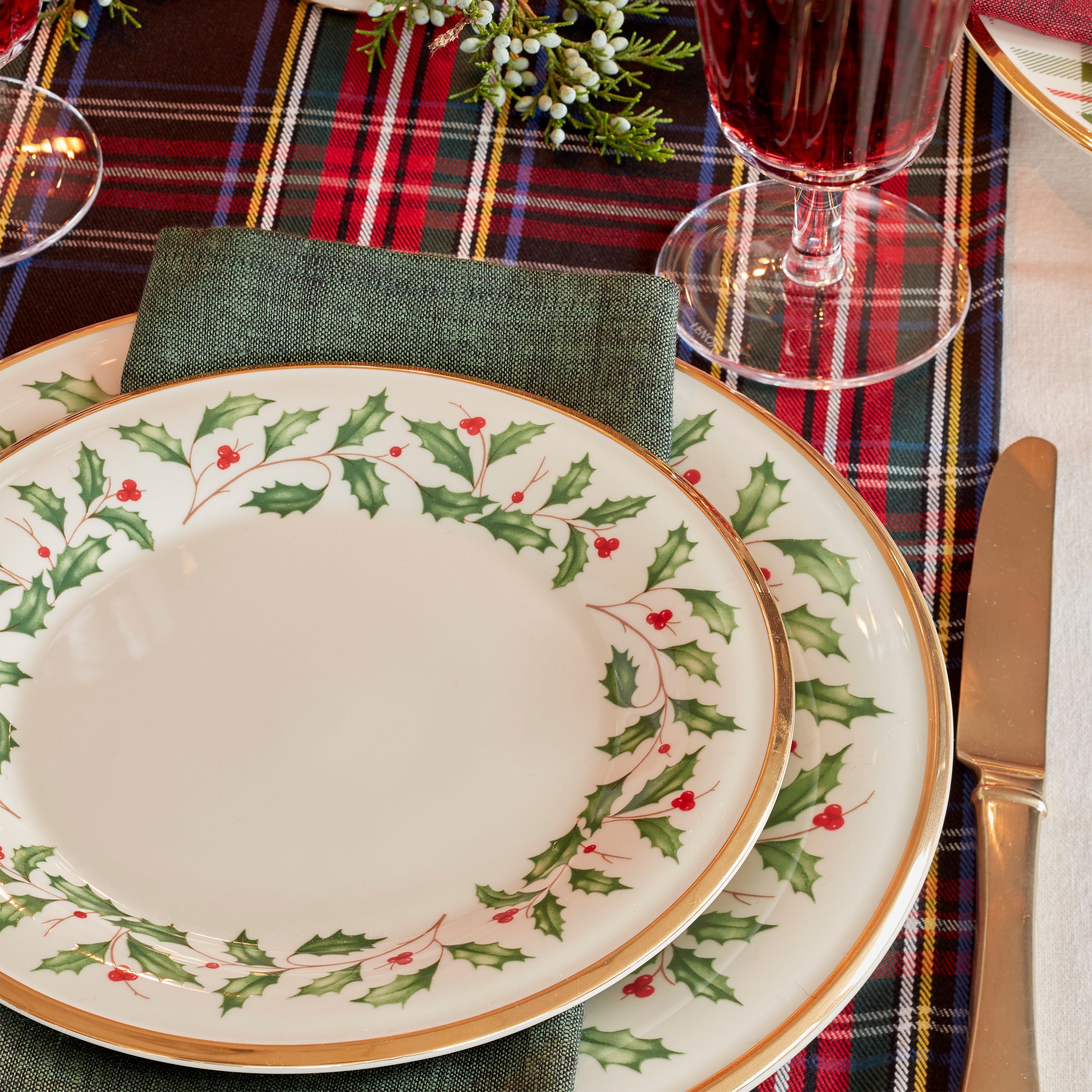 Holiday 6 Piece Salad Plate Set - Image 2