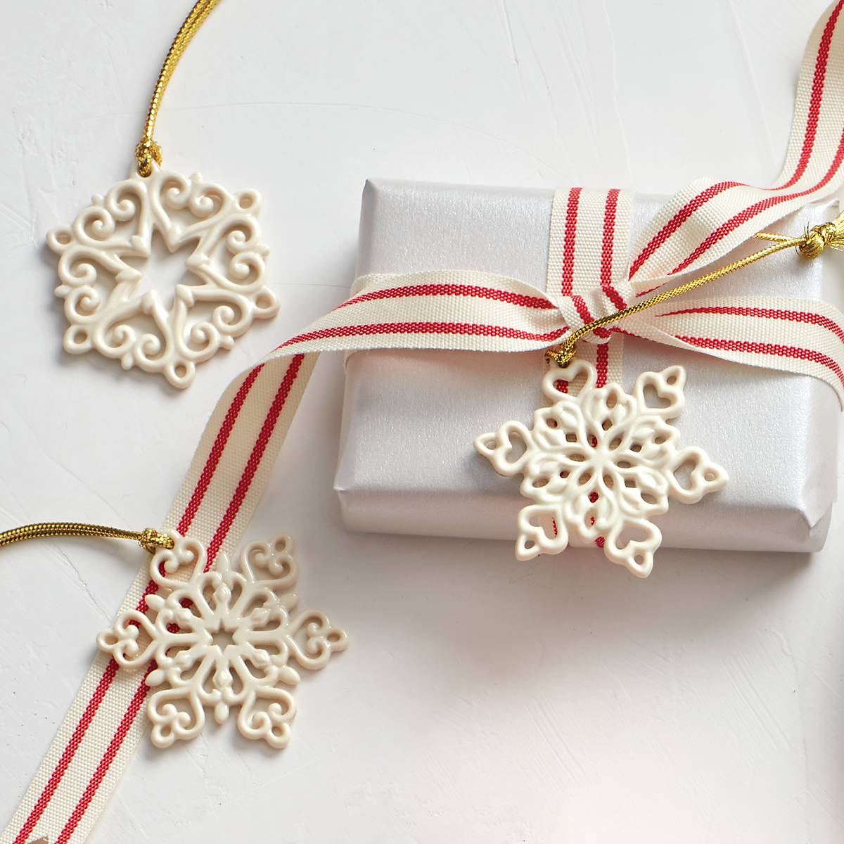Mini Snowflake 3 Piece Ornament Set - Image 3