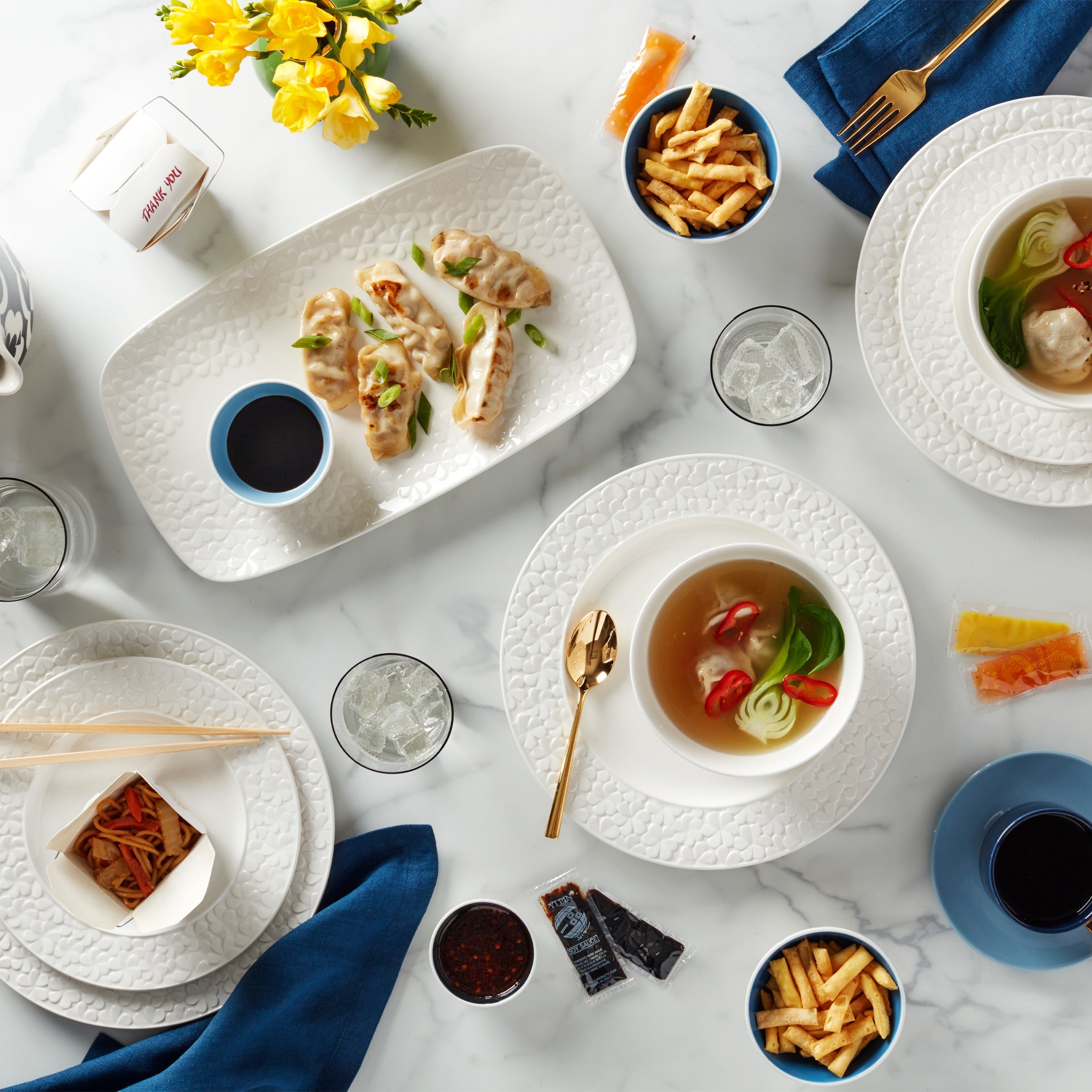 Alternative view of Malmo Gold 5 Piece Place Setting