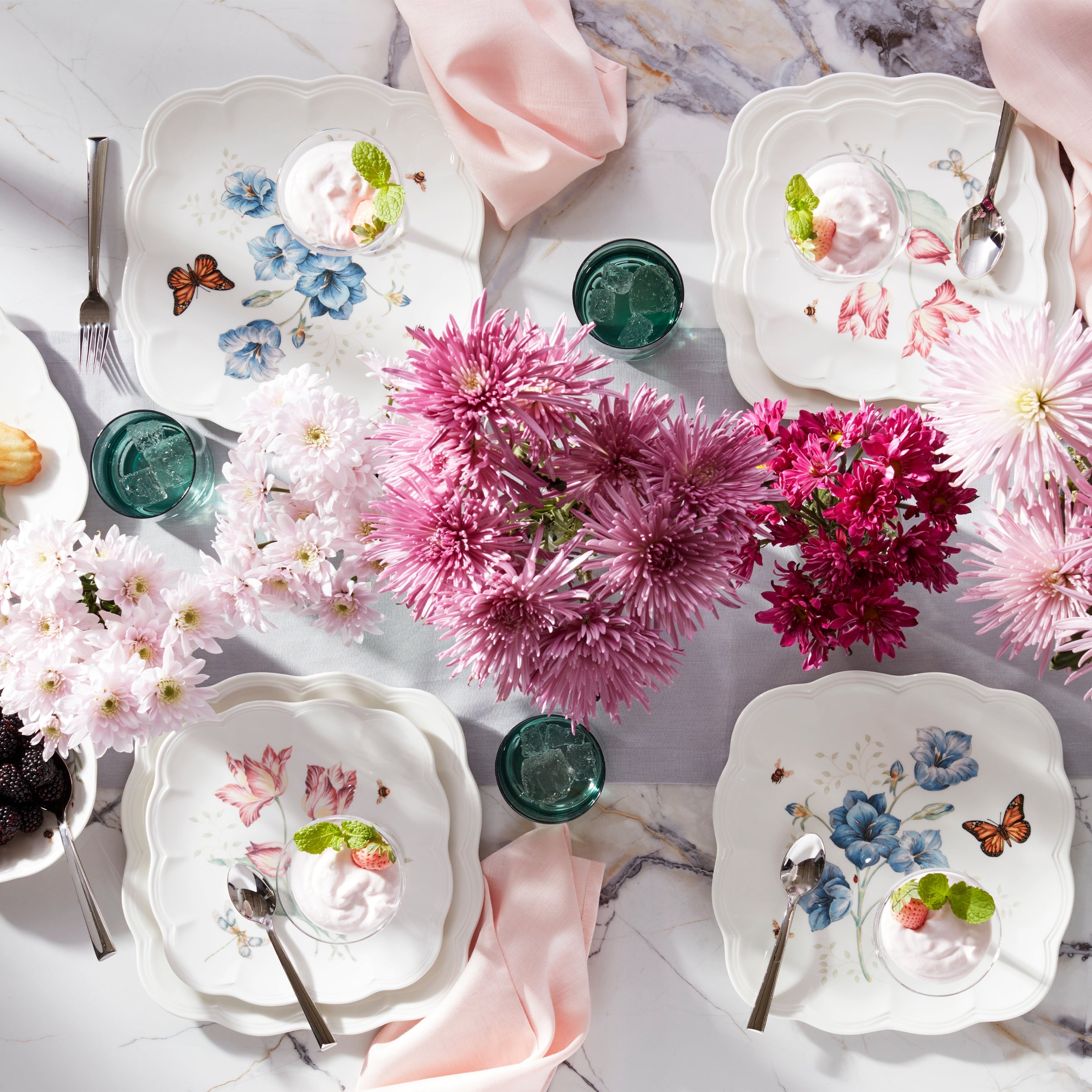 Alternative view of Butterfly Meadow Square 18 Piece Dinnerware Set
