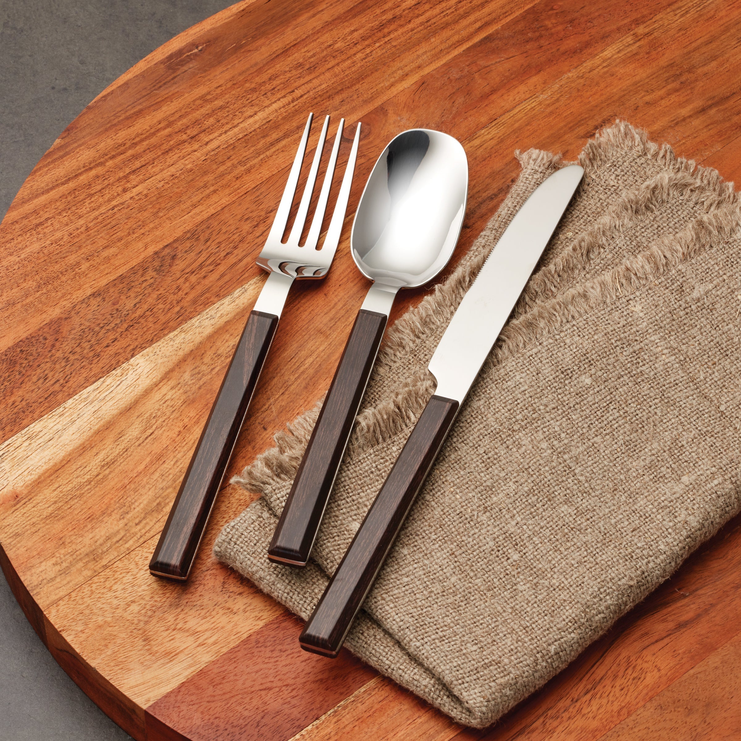 Alternative view of Henley Brown 16 Piece Flatware Set