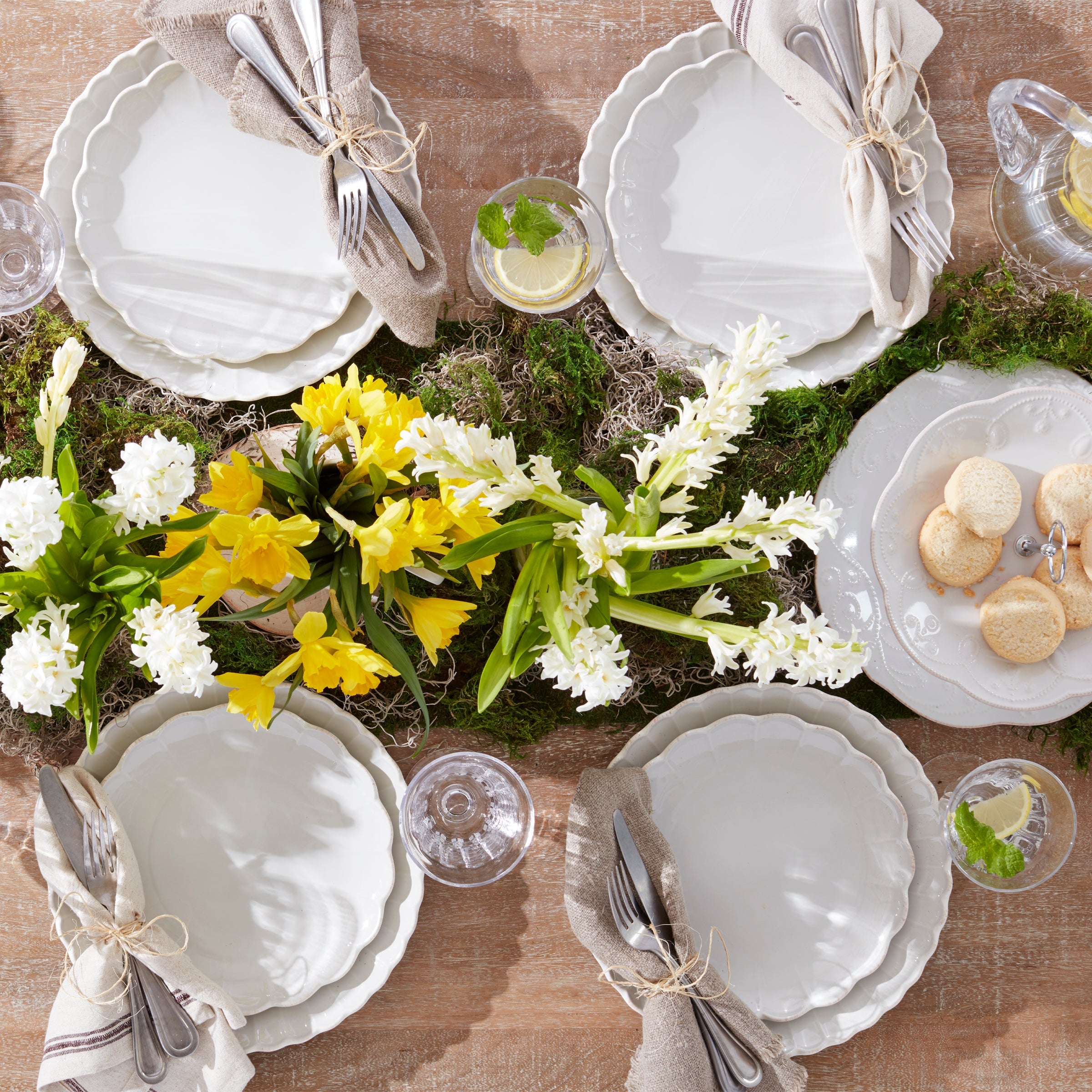 French Perle Scallop 12 Piece Dinnerware Set - Image 7