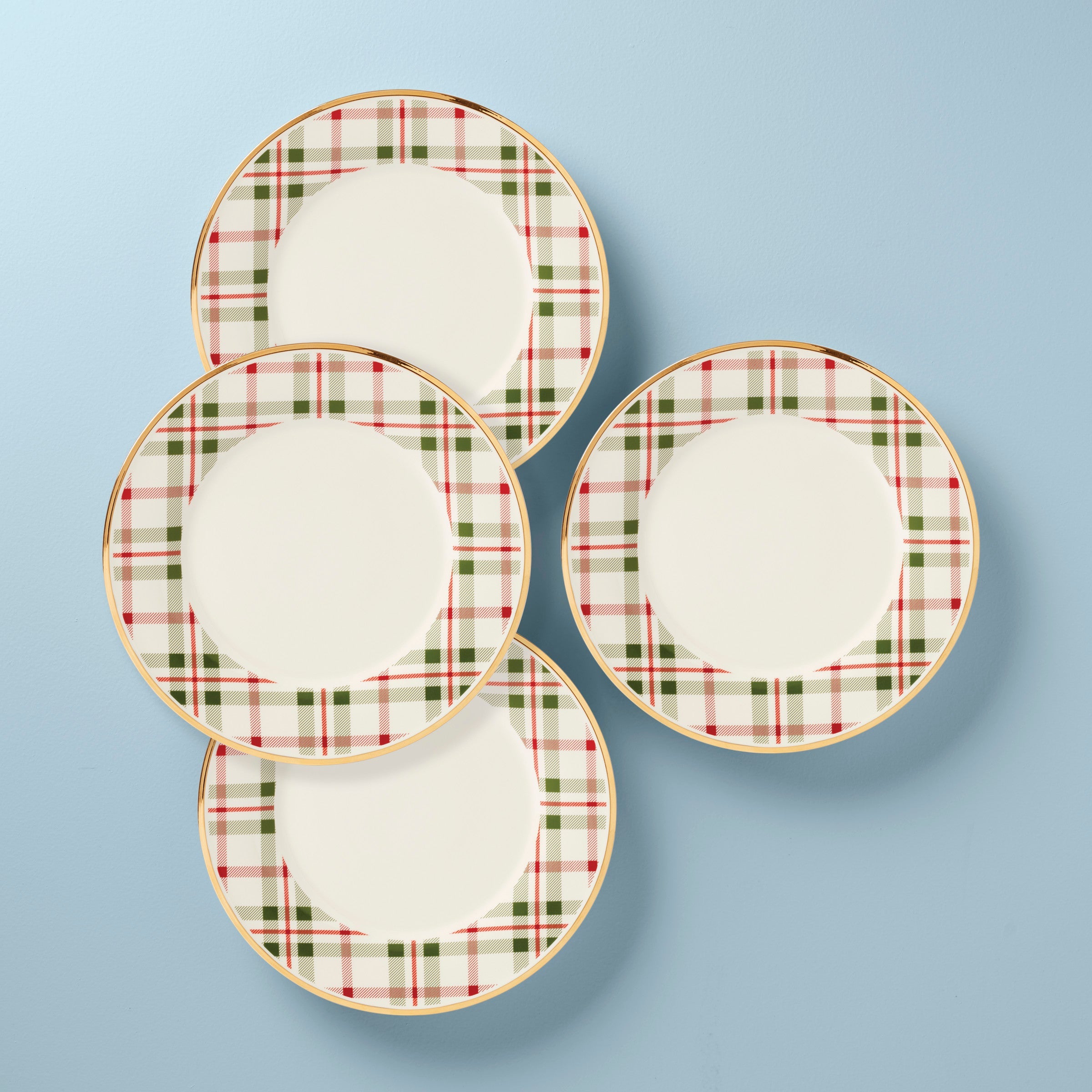 Holiday Plaid Dinner Plates   Set of 4