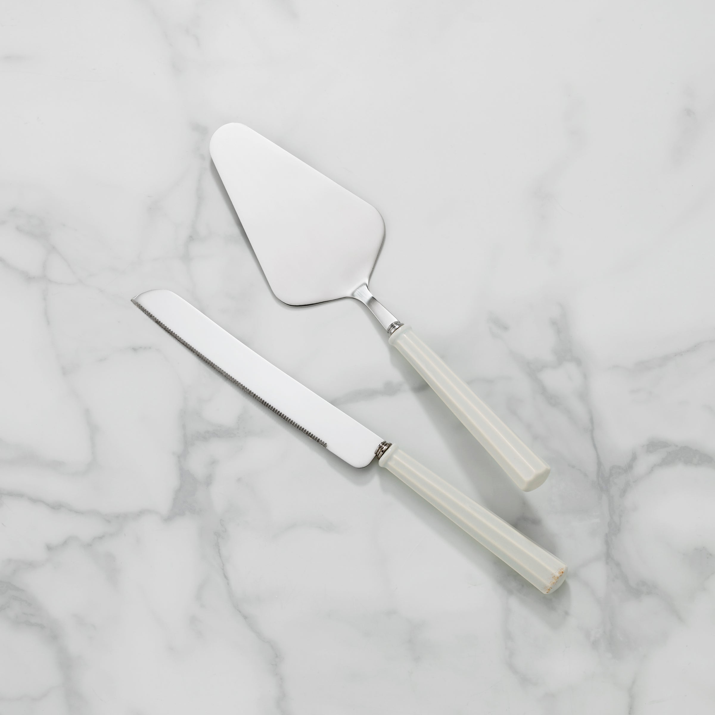 French Perle Scallop 2 Piece Dessert Set