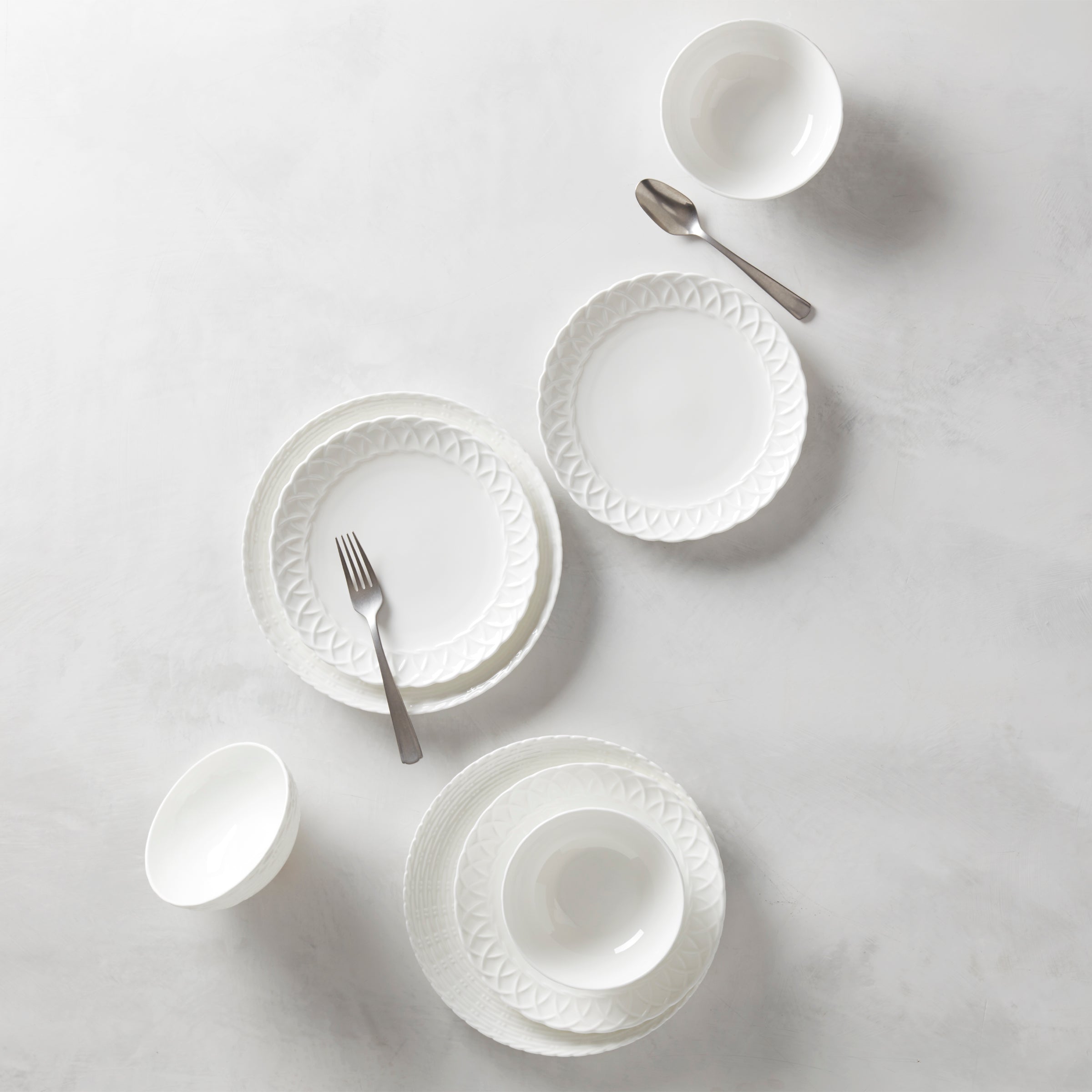 Wicker Creek 12 Piece Dinnerware Set - Image 7