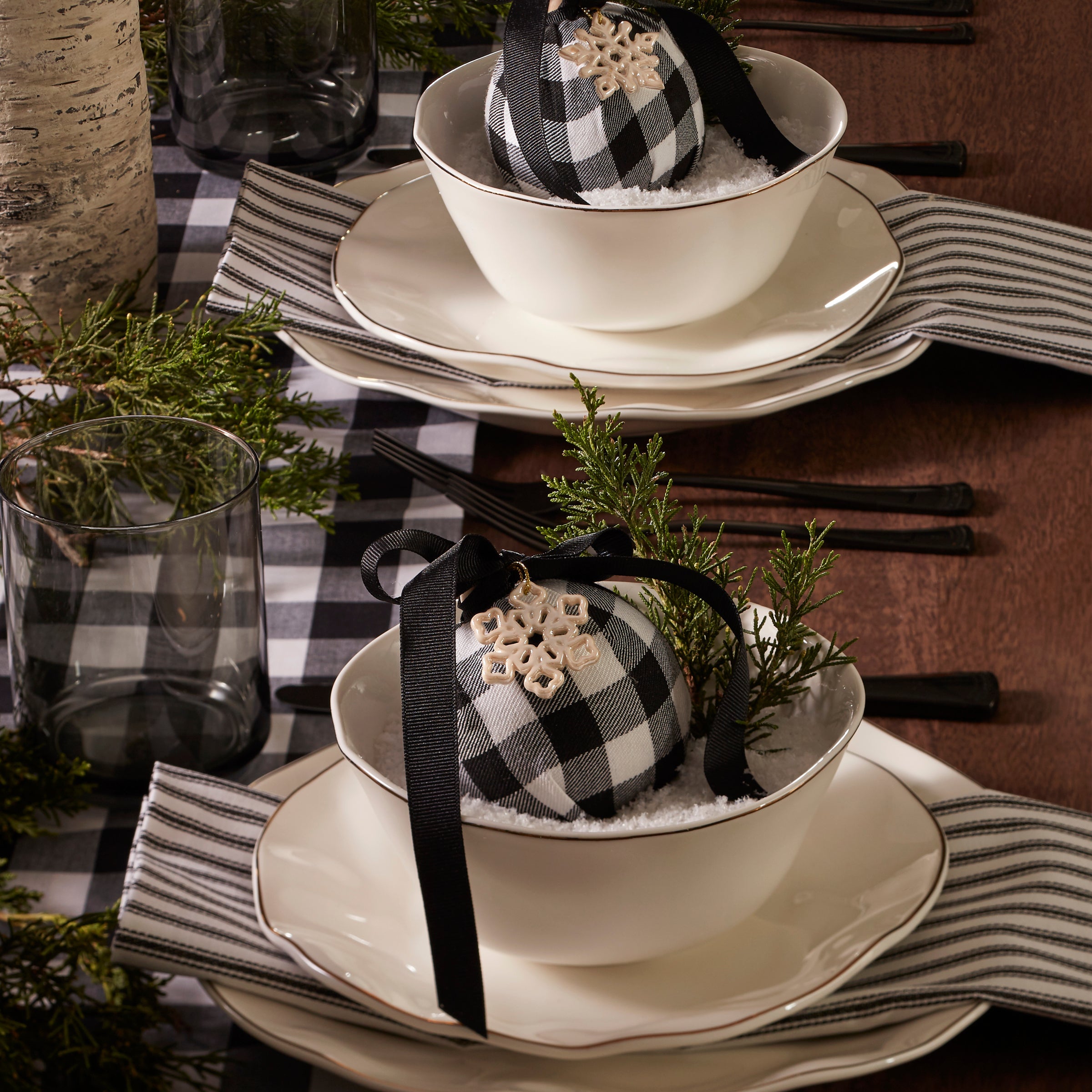 Blue Bay White 24 Piece Dinnerware Set - Image 4