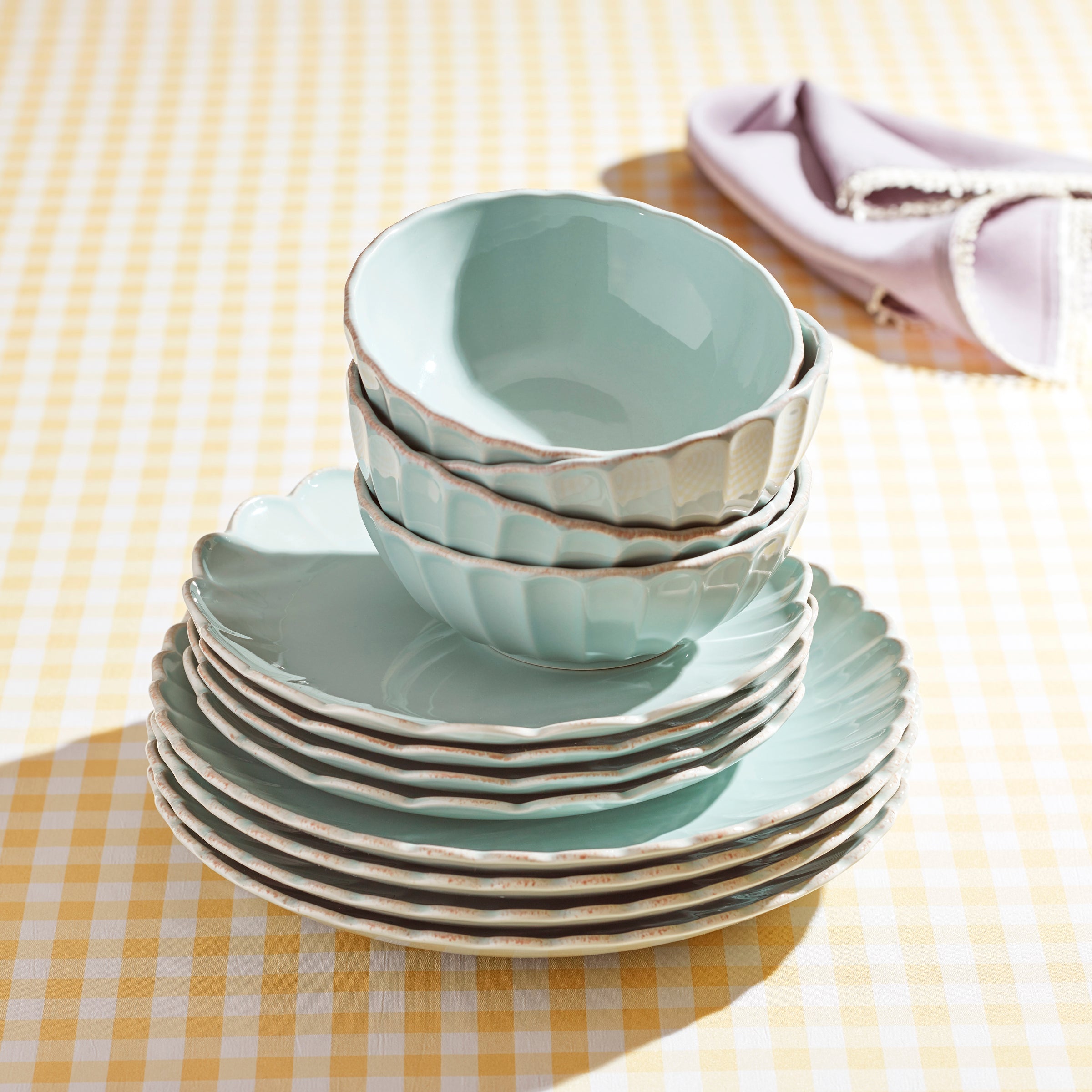 Alternative view of French Perle Scallop Ice Blue 12 Piece Dinnerware Set