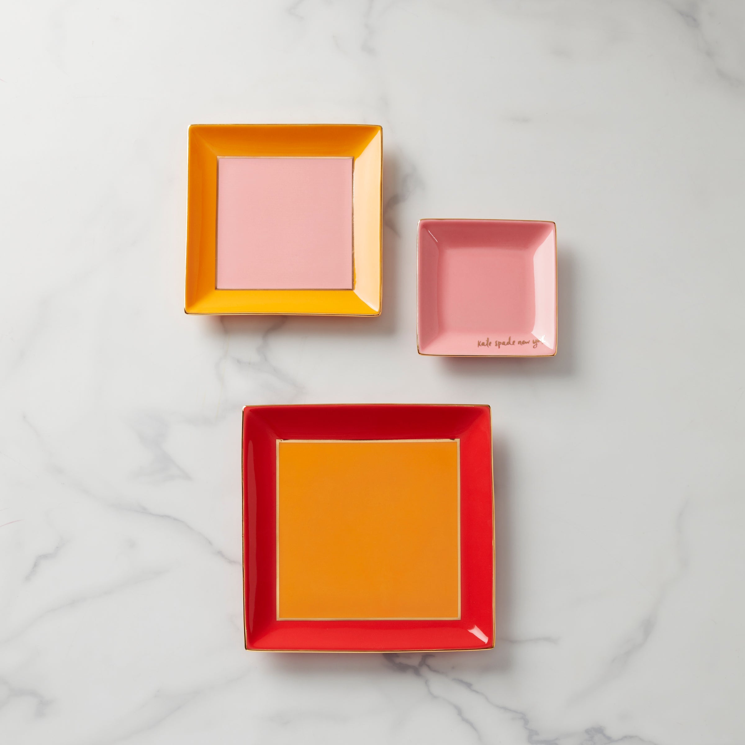 Make It Pop Warm Red 3 Piece Tray Set