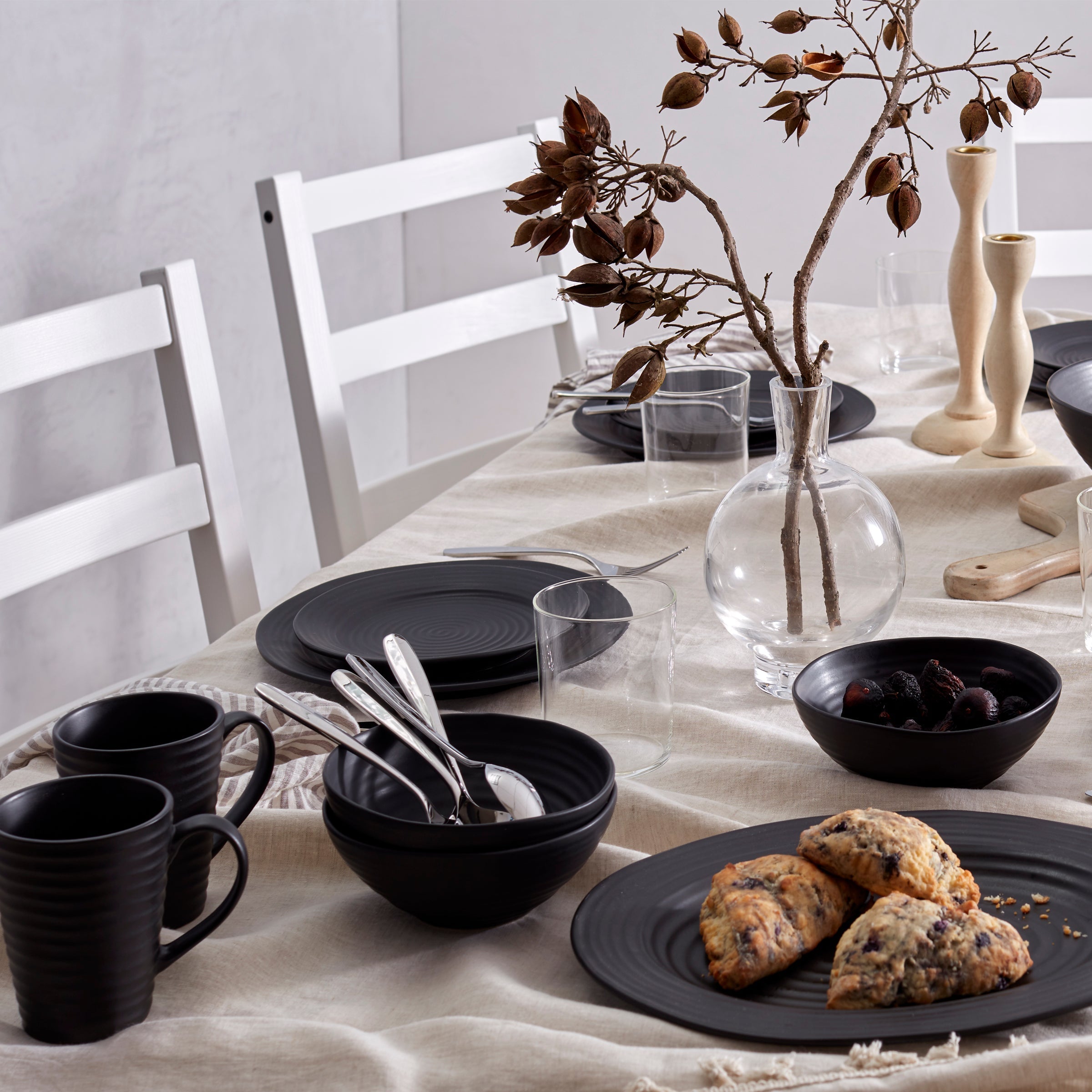 Alternative view of Ridge Black 12 Piece Dinnerware Set