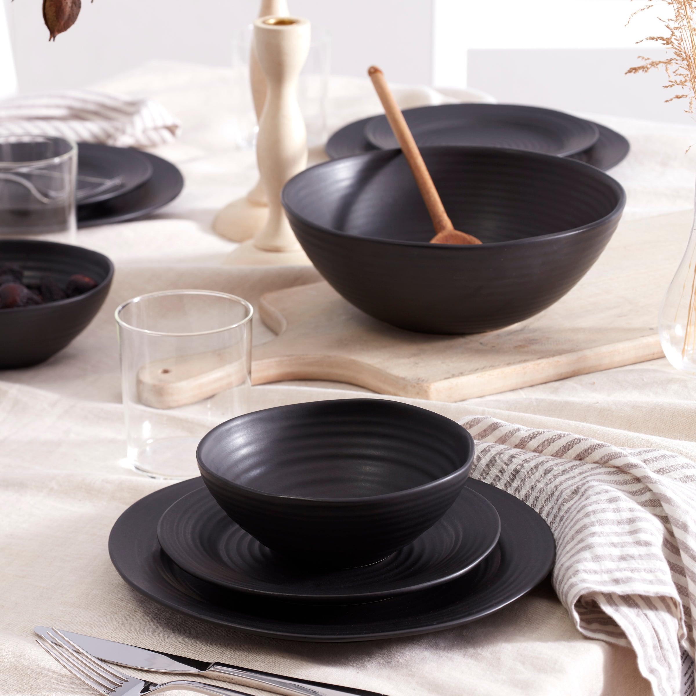 Ridge Black 12 Piece Dinnerware Set - Image 3