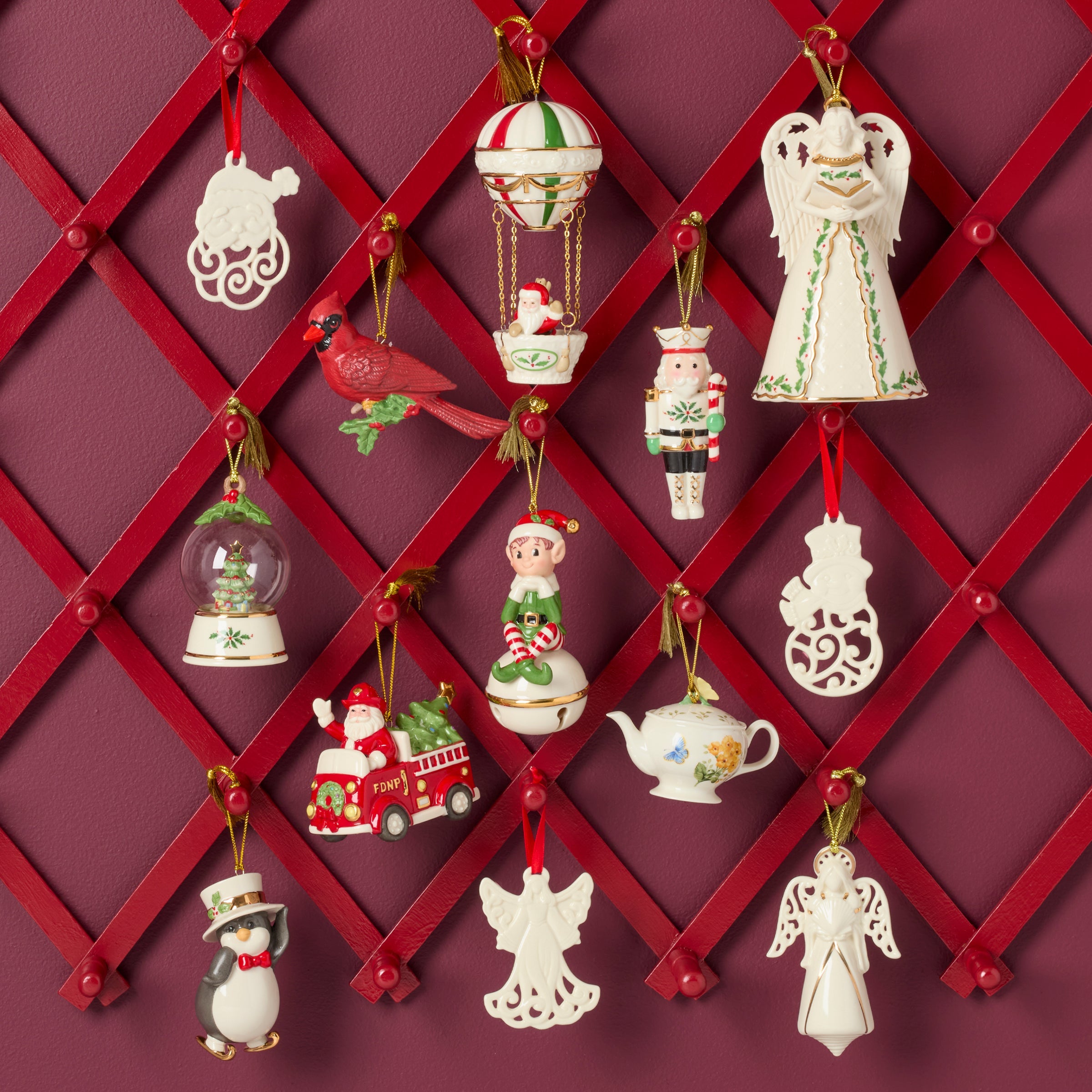 Christmas Hot Air Balloon Ornament - Image 4