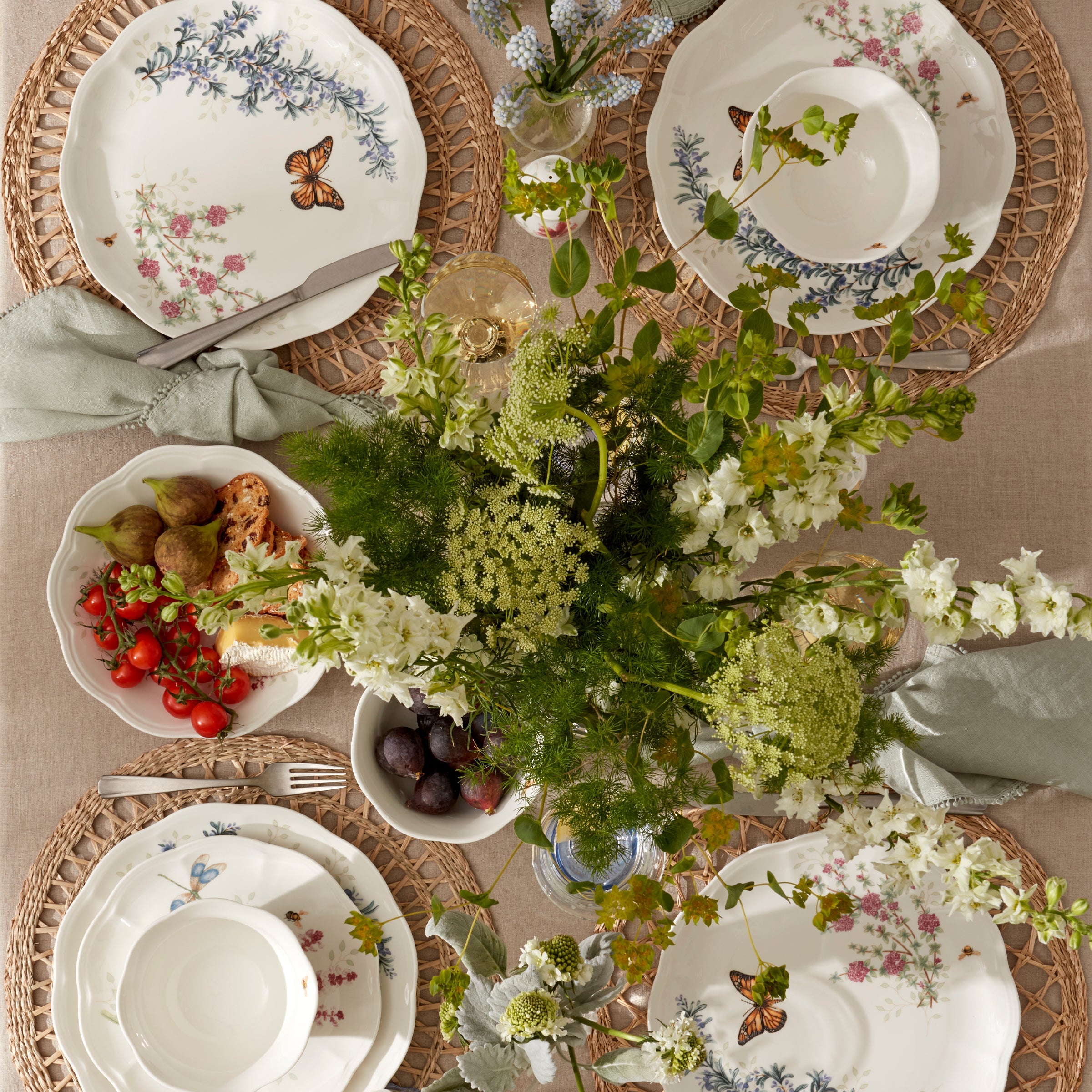 Butterfly Meadow Herbs Dinner Plates Set of 4 - Image 3