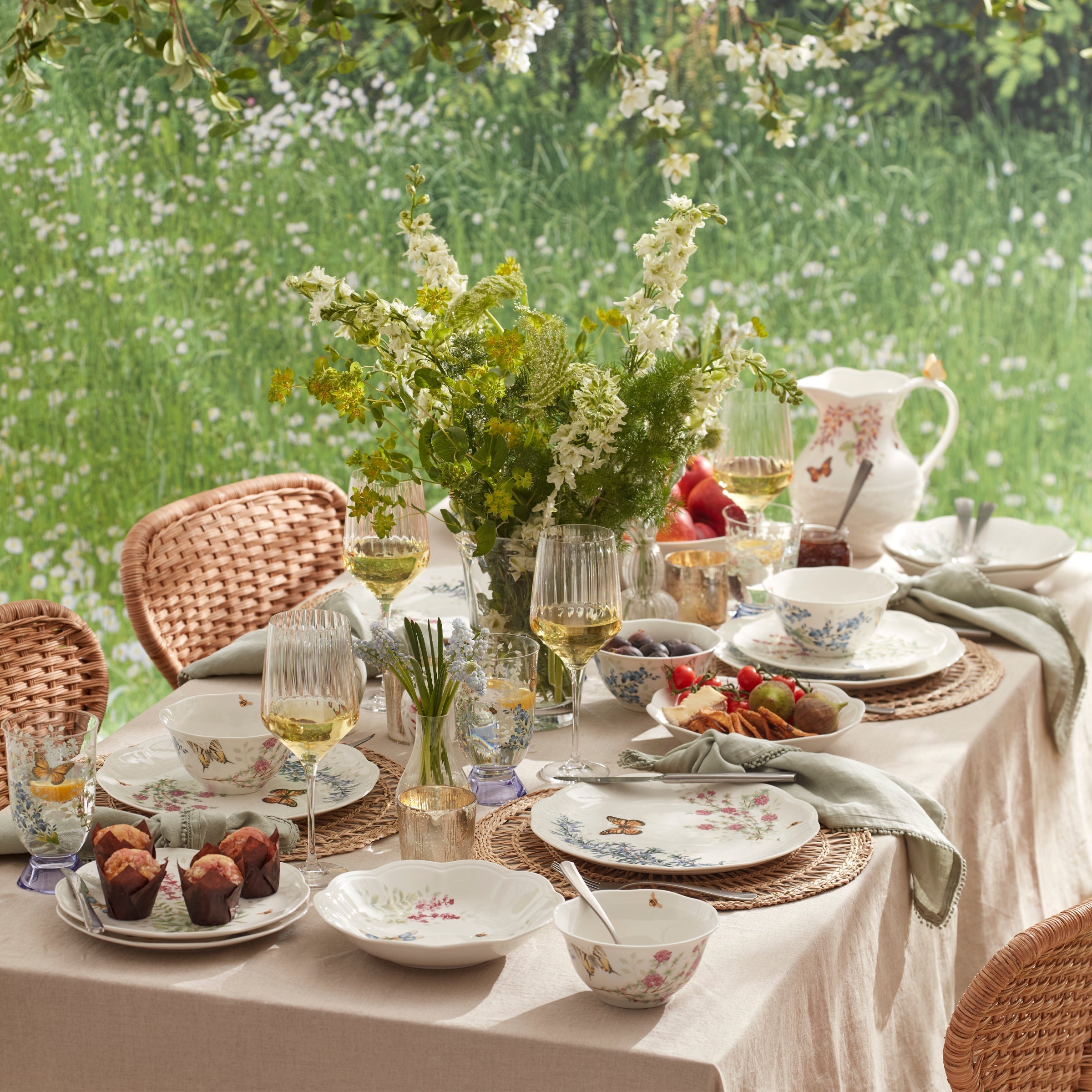 Alternative view of Butterfly Meadow Herbs 12 Piece Dinnerware Set