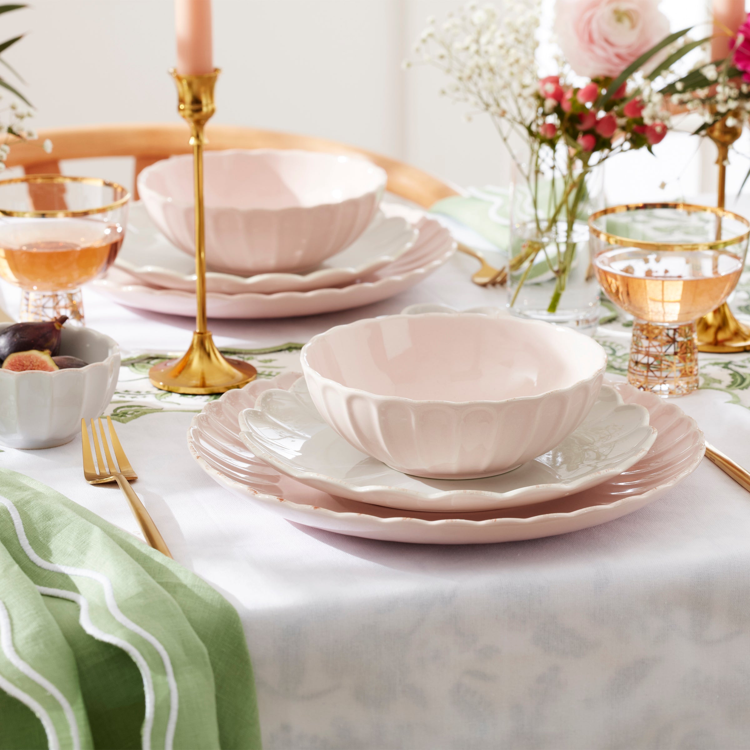 French Perle Scallop Blush 12 Piece Dinnerware Set - Image 4