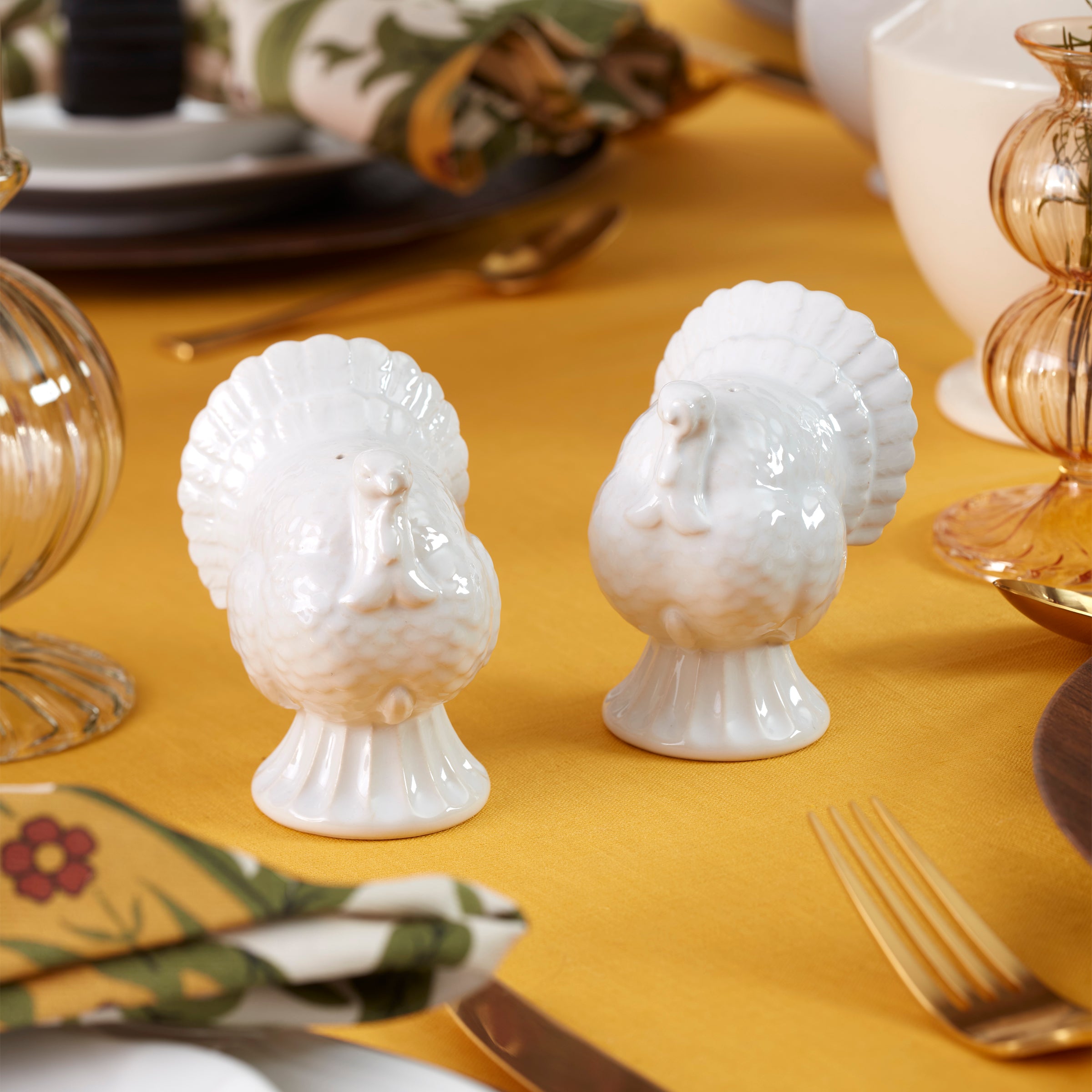 Alternative view of French Perle Carved Turkey Salt & Pepper Set