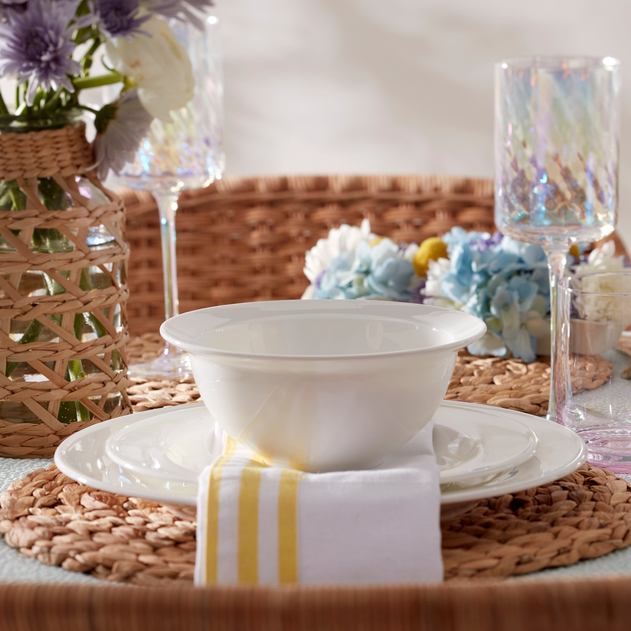 Studio 1414 Rimmed 12 Piece Dinnerware Set - Image 4