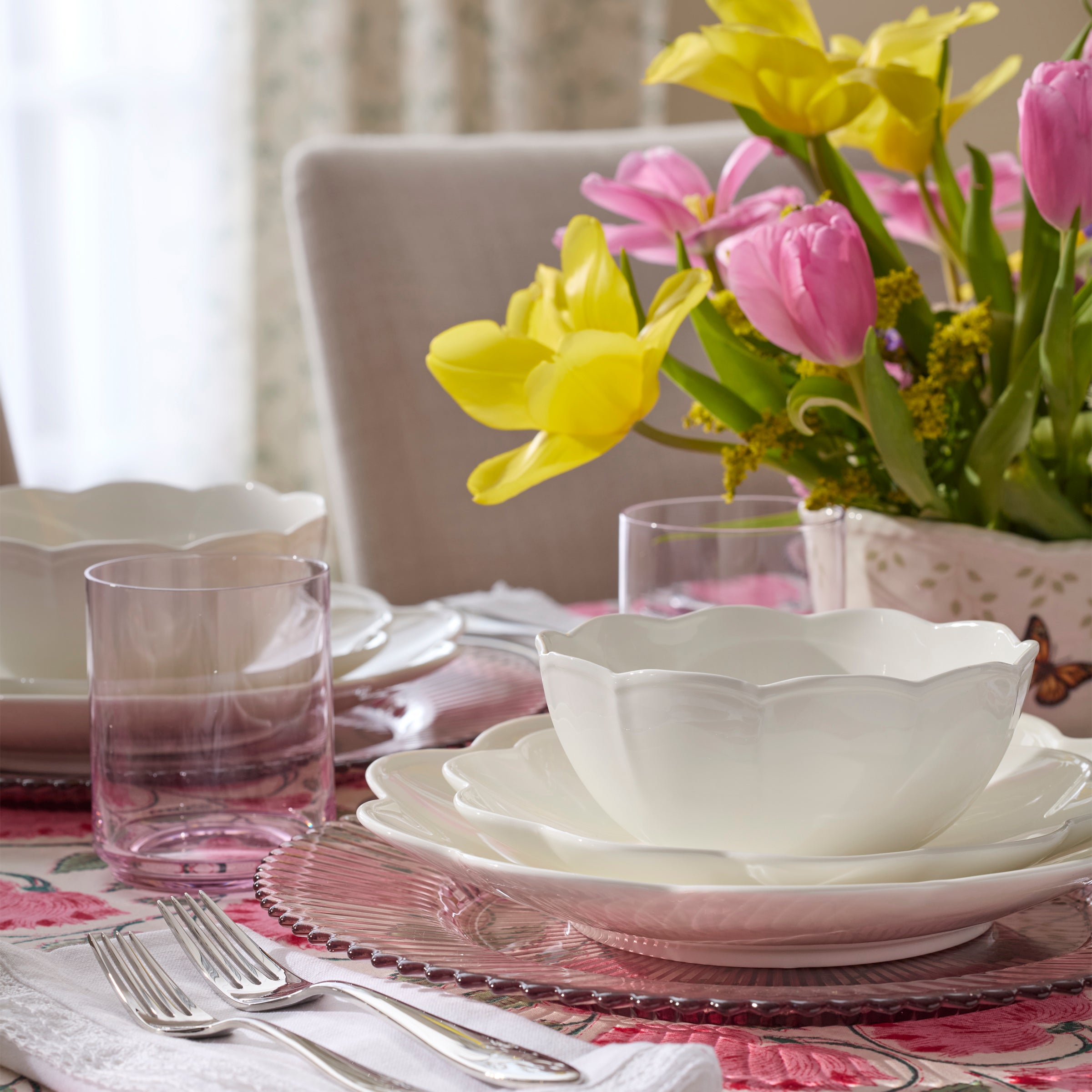 Studio 1414 Scallop 12 Piece Dinnerware Set - Image 7