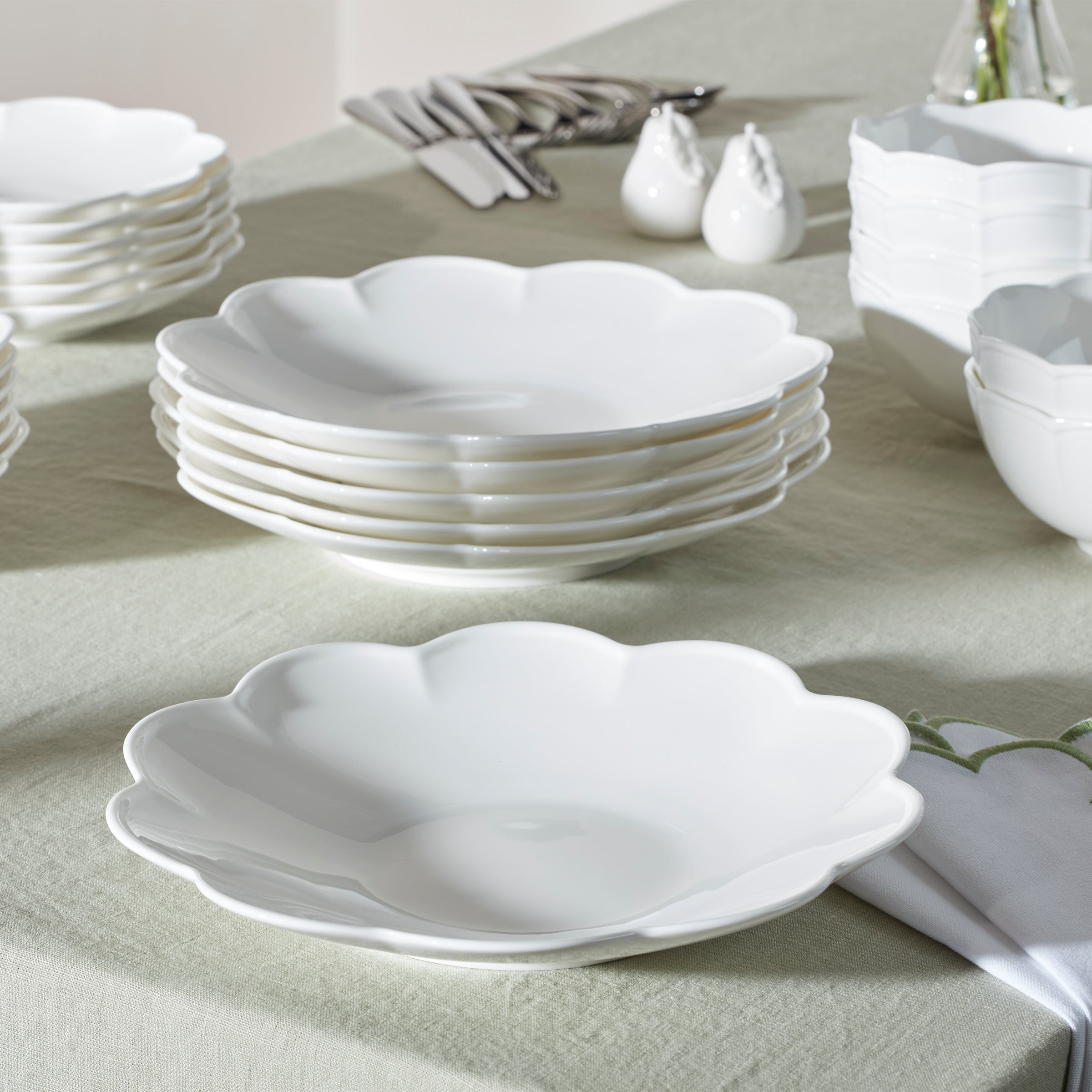 Studio 1414 Scallop, Dinner Plates, Set of 6 - Image 6