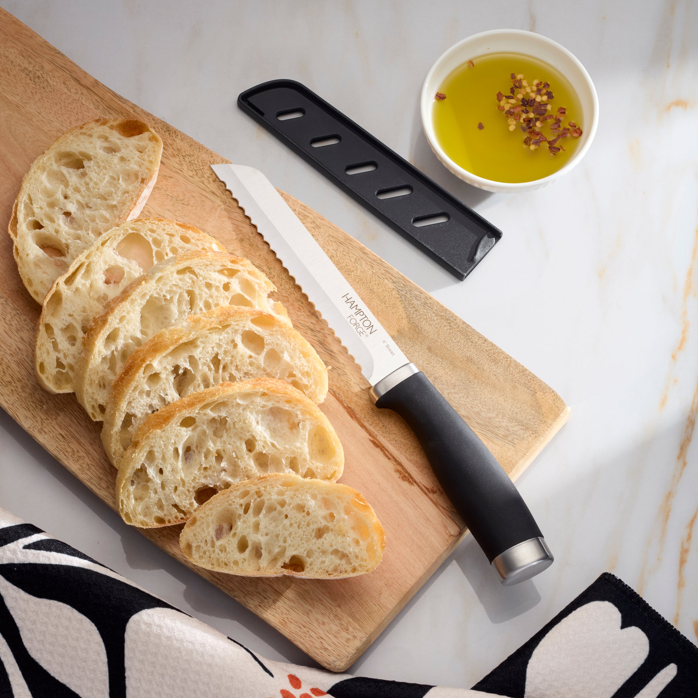 Alternative view of Epicure Bread Knives with Blade Guards, Set of 2