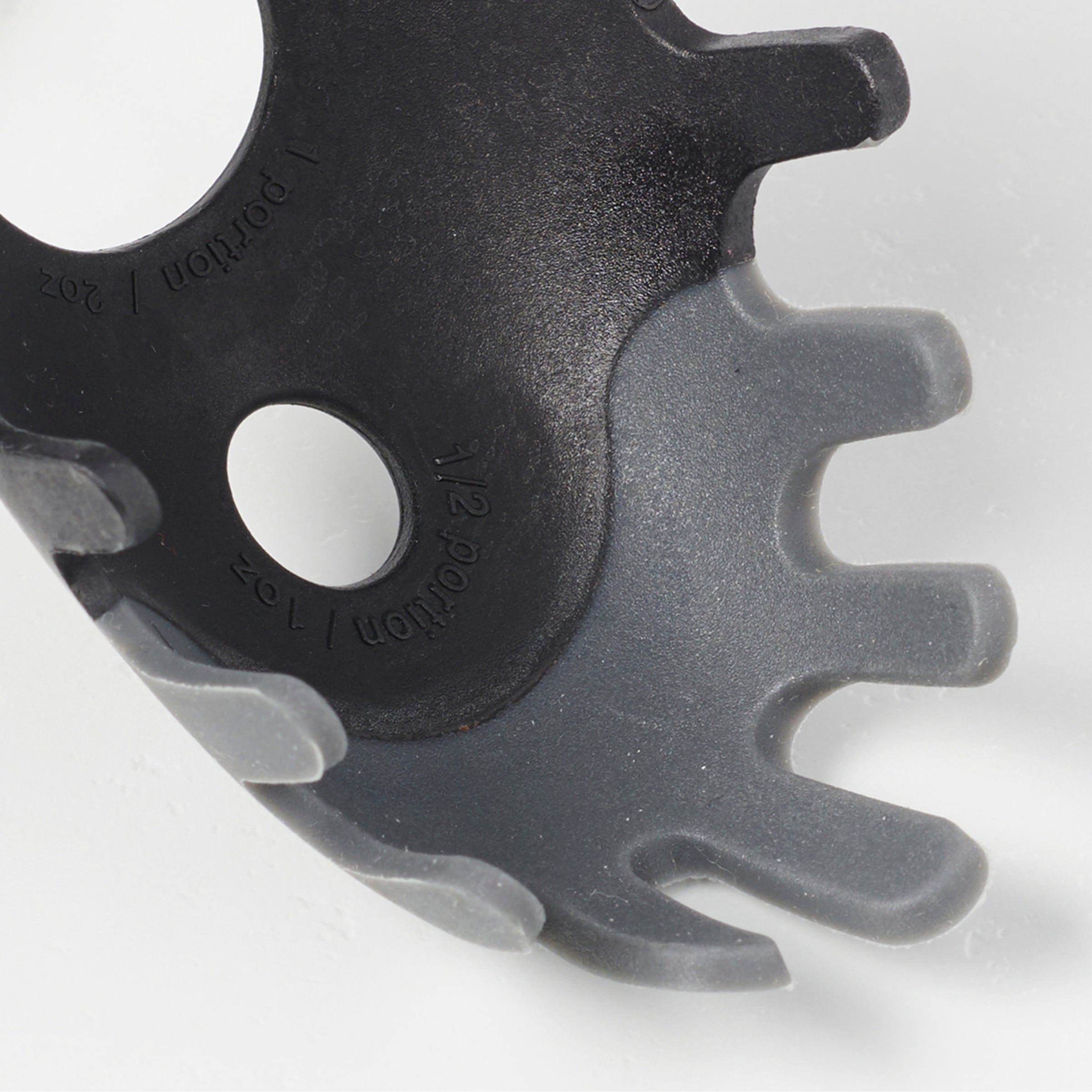 Elite Gadgets Silicone Pasta Server - Image 4