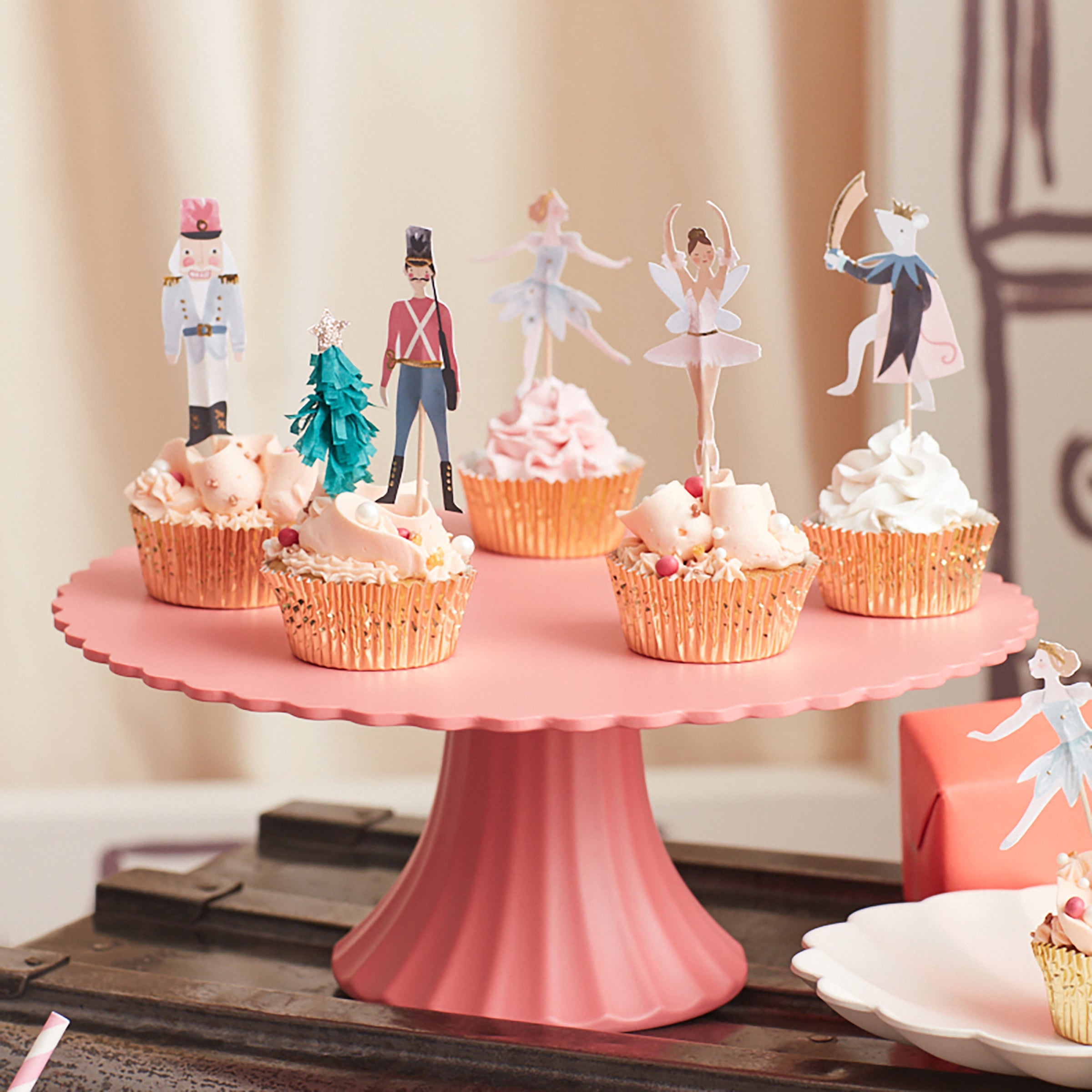 Alternative view of Large Reusable Bamboo Cake Stand, Pink