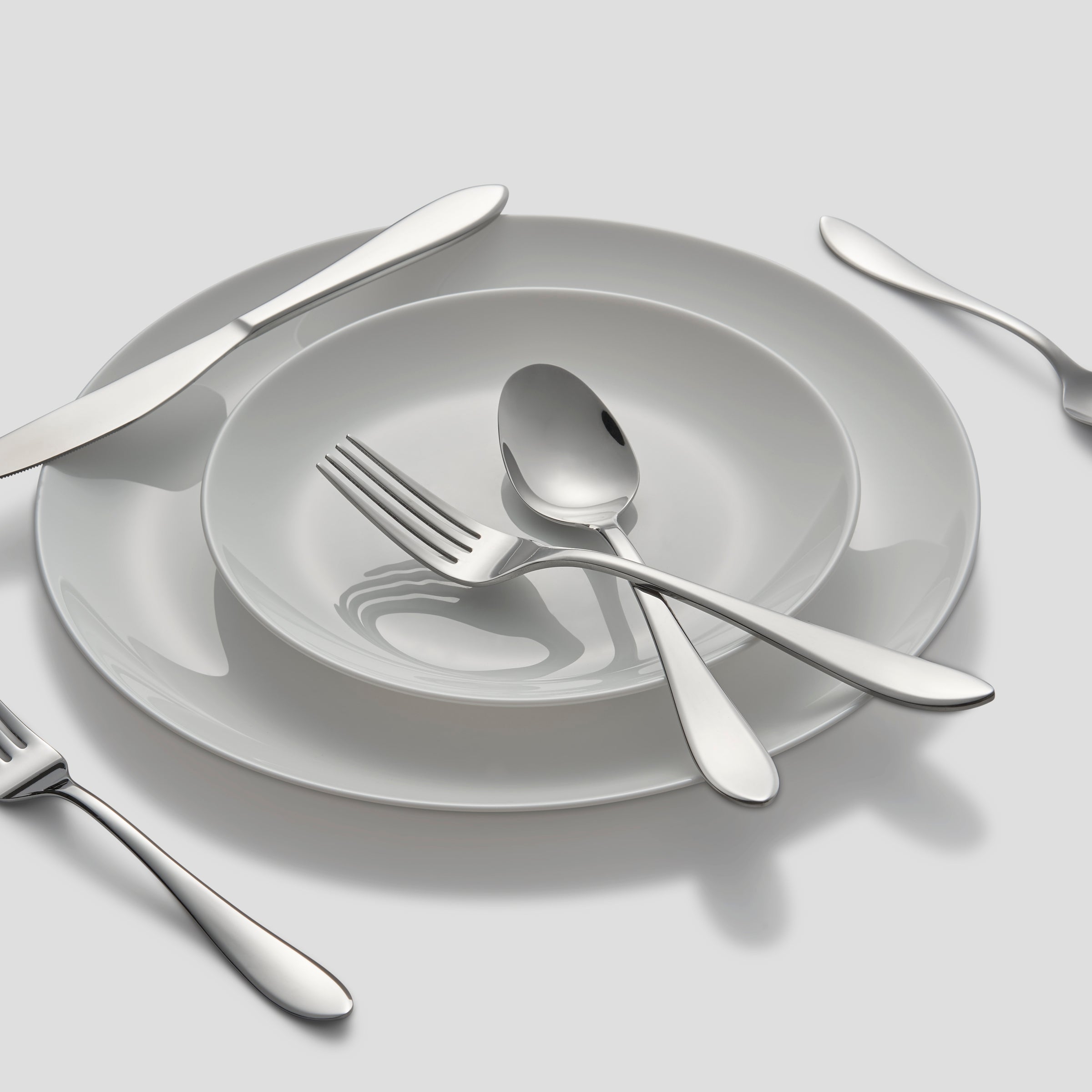 Delia Mirror 72 Piece Flatware Set - Image 4