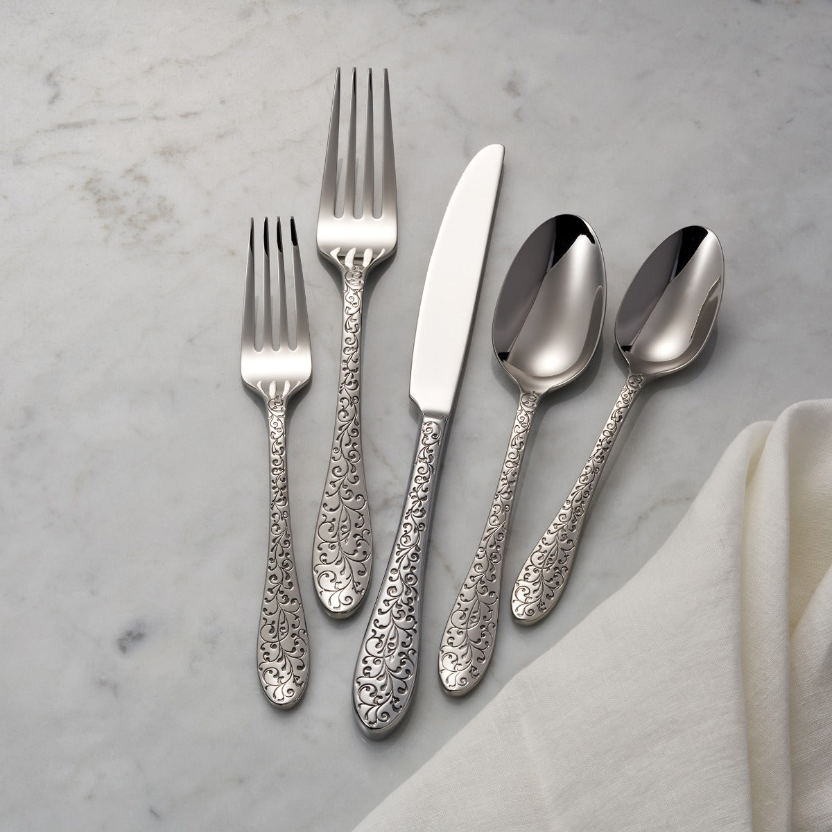 Ivy Flourish 20 Piece Flatware Set - Image 2